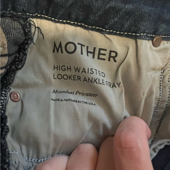 Mother High Waisted Looker Ankle Fray Jeans, Dark Blue Denim, Size 26 - Picture 4 of 5